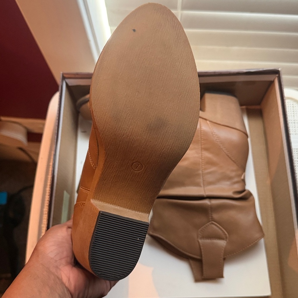 Women’s Cowboy boots - Picture 2 of 12